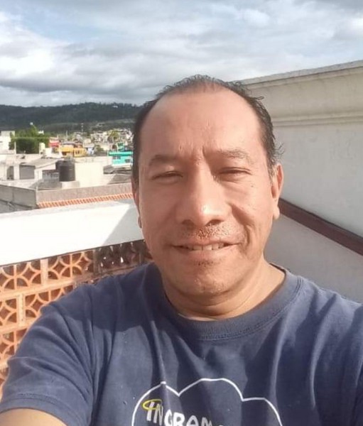 encuentra pareja