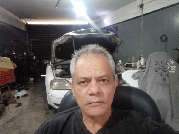 encuentra pareja
