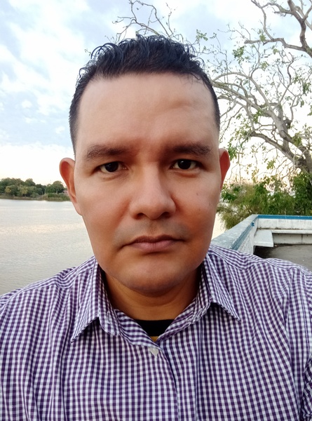 encuentra pareja