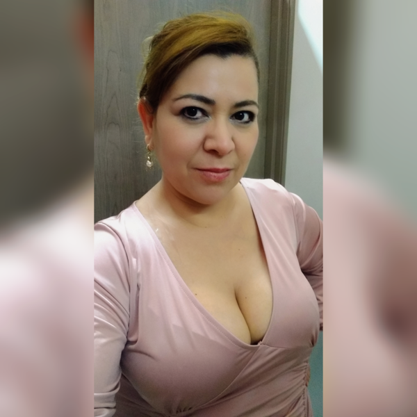 encuentra pareja