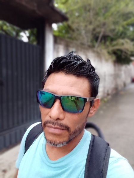 encuentra pareja