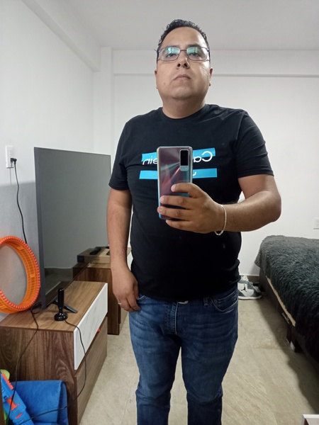 encuentra pareja